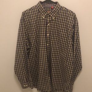 Izod Men’s Shirt.